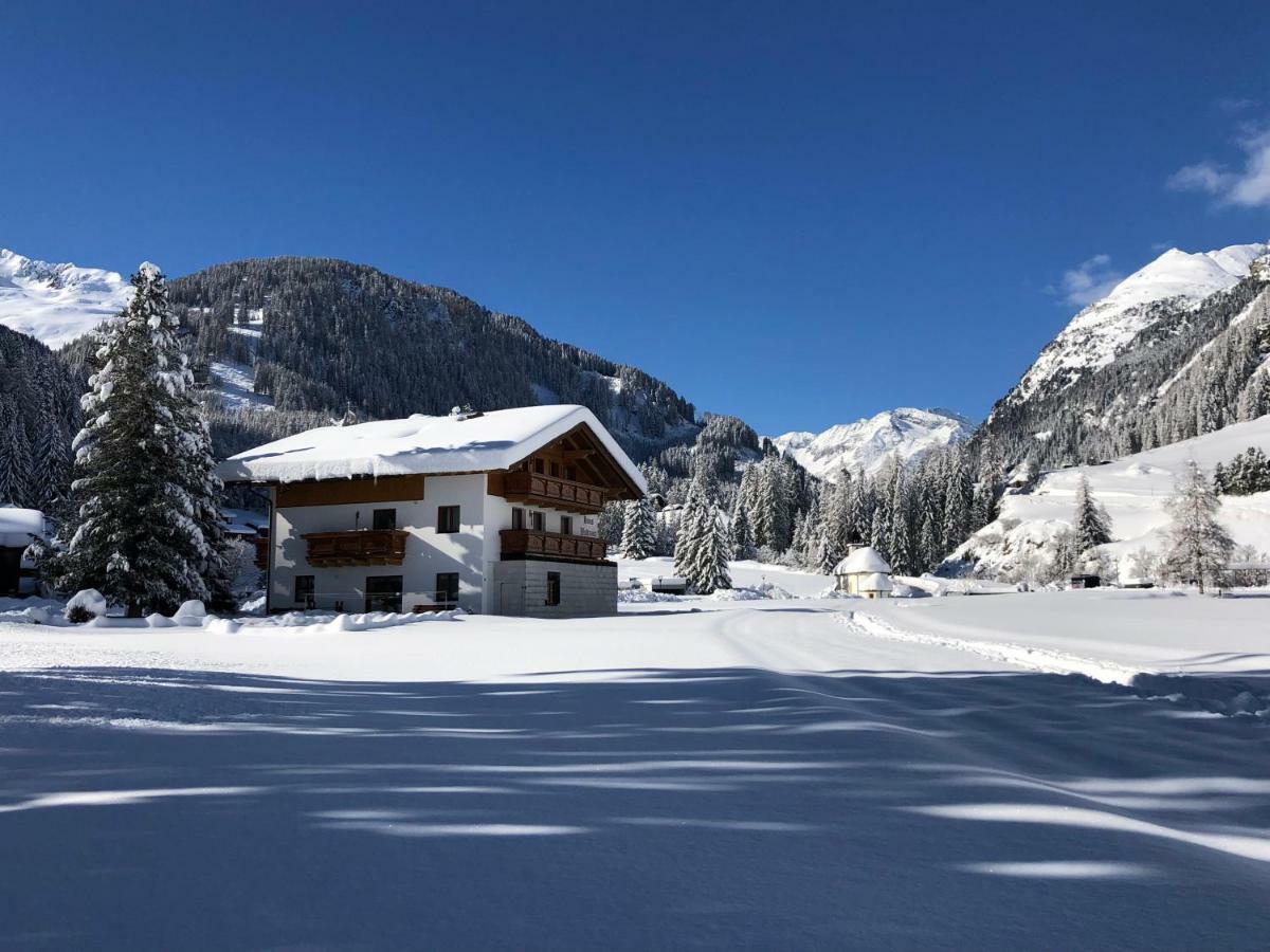 Haus Waltraud Hotel St Jakob in Defereggen Eksteriør billede